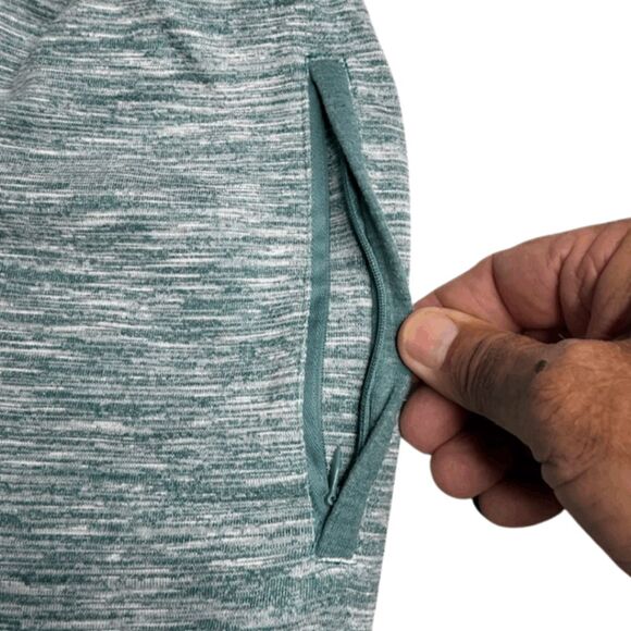 Tommy Bahama Men's Spaced Dye Stretch Drawstring Casual Shorts Green Size Medium - Picture 7 of 11